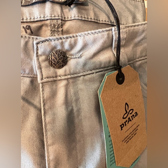 NWT gray women’s Prana Jeans. - Picture 10 of 11